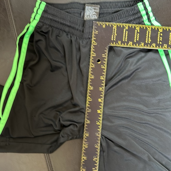 Adidas drawstring climalite shorts - Picture 14 of 15